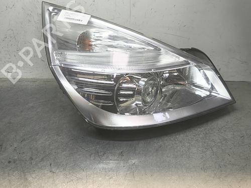 Used Right headlight RENAULT ESPACE IV (JK0/1_) 2.0 dCi (JK03, JK04, JK1C, JK1G, JK1J, JK1K) (173 hp) 32995875