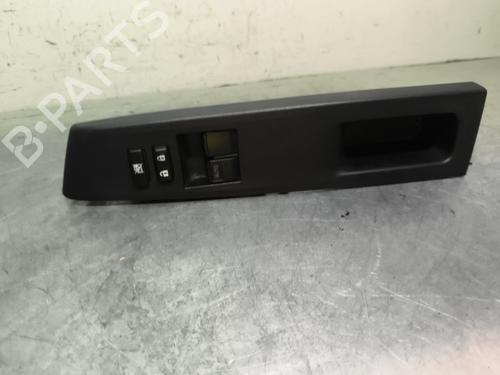 Used Left front window switch Left front window switch TOYOTA YARIS (_P13_) 1.3 (NSP130_, NSP130) (99 hp) 32995193 32995193