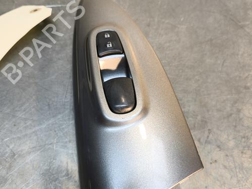 Used Right front window switch NISSAN JUKE (F15) 1.5 dCi (110 hp) 29996900