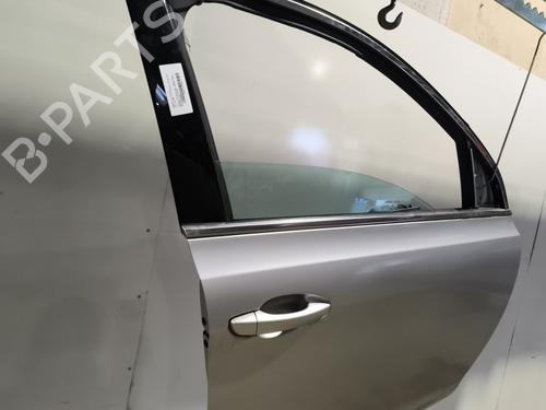 Used Right front door PEUGEOT 308 II (LB_, LP_, LW_, LH_, L3_) 1.2 THP 110 (110 hp) 31972448