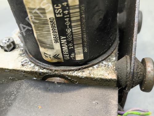 Used ABS pump ABS pump CITROËN DS3 (SA_) 1.6 HDi 90 (92 hp) 33870165 33870165