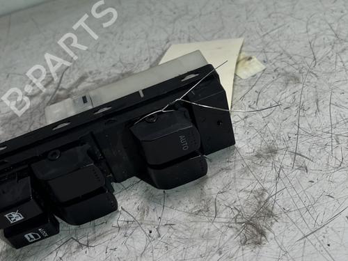 Used Left front window switch Left front window switch FIAT SEDICI (189_) 2.0 D Multijet 4x4 (135 hp) 24848130 24848130