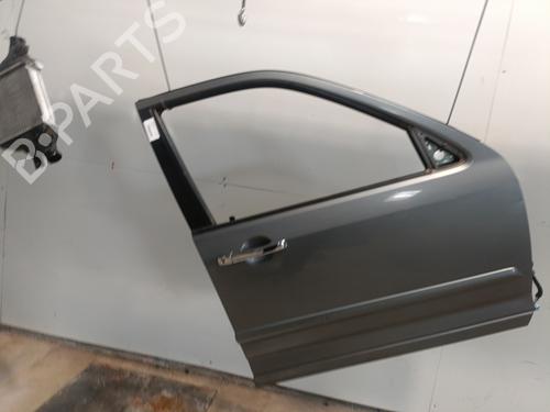 Used Right front door HONDA CR-V II (RD_) 2.2 CTDi (RD9) (140 hp) 27543163