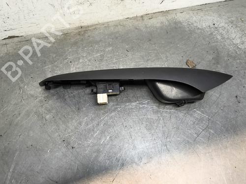 Used Right front window switch Right front window switch NISSAN NOTE (E12) 1.2 (80 hp) 33122874 33122874