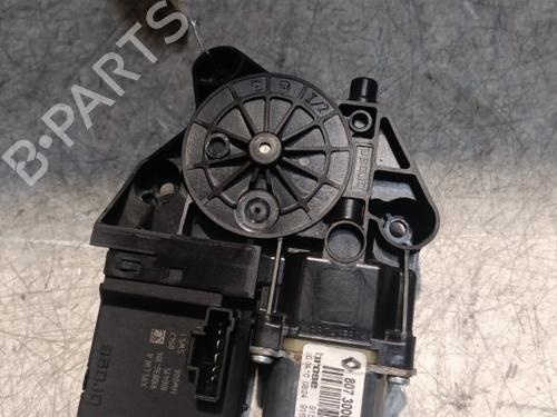 Used Front right window mechanism Front right window mechanism RENAULT SCÉNIC III (JZ0/1_) 1.5 dCi (106 hp) 21704853 21704853