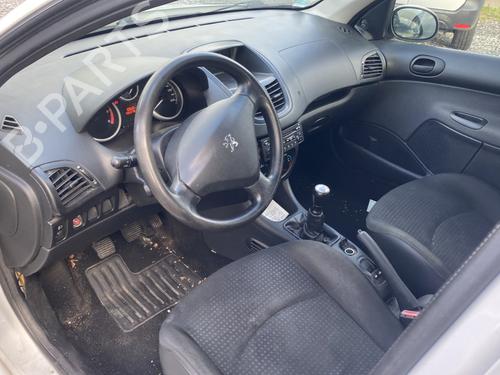 Fuse box PEUGEOT 206+ (2L_, 2M_) 1.4 HDi eco 70 | BP28165072E1 - Image 4