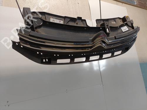 Grelha Grelha CITROËN C3 III (SX) 1.2 VTi 82 (82 hp) 24346567 24346567