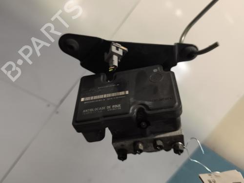 ABS Bremseaggregat PEUGEOT 206 Hatchback (2A/C) 1.4 HDi eco 70 (68 hp) 29347952