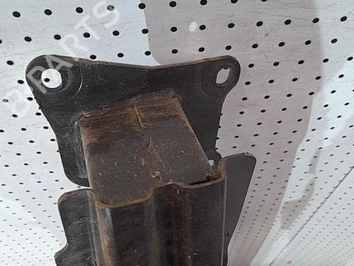 Used Front bumper reinforcement PEUGEOT 307 CC (3B) 2.0 16V (140 hp) 21718314