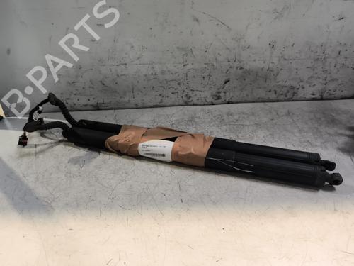 Hattehylde Hattehylde AUDI Q5 (FYB, FYG) 40 TDI quattro (190 hp) 25653490 25653490