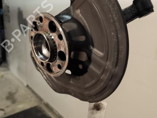 Used Left front steering knuckle Left front steering knuckle MERCEDES-BENZ B-CLASS Sports Tourer (W246, W242) B 180 CDI / d (246.212) (109 hp) 29572082 29572082