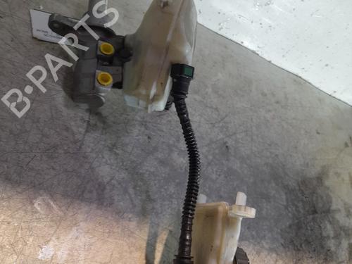Used Brake master cylinder Brake master cylinder PEUGEOT 308 SW II (LC_, LJ_, LR_, LX_, L4_) 2.0 BlueHDi 150 (150 hp) 22789637 22789637