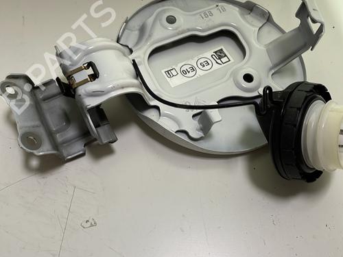 fuel-flap-peugeot-108-2014-23822457 main image