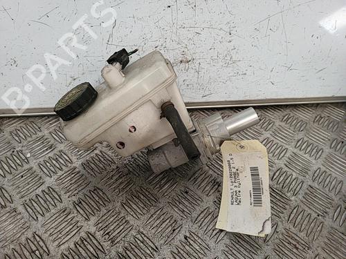 Used Brake master cylinder RENAULT LAGUNA III (BT0/1) 1.5 dCi (BT00, BT0A, BT0T, BT1J) (110 hp) 21697538