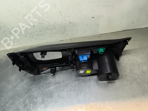 Used Middle console Middle console 38229804 38229804