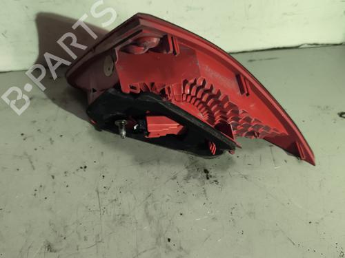 Used Right tailgate light Right tailgate light PEUGEOT 3008 I MPV (0U_) 1.6 HDi (109 hp) 26177875 26177875
