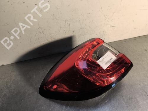 Used Left taillight RENAULT CAPTUR I (J5_, H5_) 1.5 dCi 90 (J5N4, J5M5, J5MW, J5M6, J5AL, J5AJ) (90 hp) 30552664