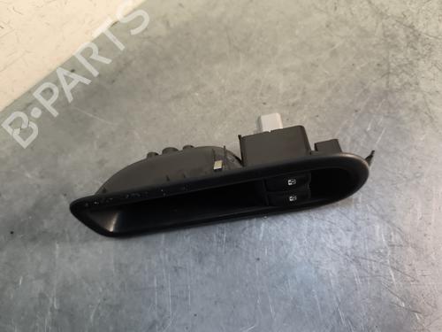 Used Left front window switch Left front window switch RENAULT CLIO III (BR0/1, CR0/1) 1.2 16V Hi-Flex (BR1U, CR1U) (75 hp) 30154589 30154589