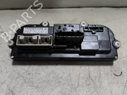 climate-control-vw-caddy-iv-box-bodympv-saa-sah-2015-2016-2017-2018-2019-2020-24847922 main image