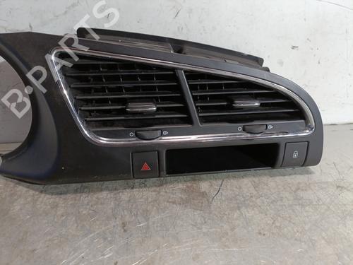 Air vent PEUGEOT 3008 I MPV (0U_) 1.6 HDi | BP27186115I21 