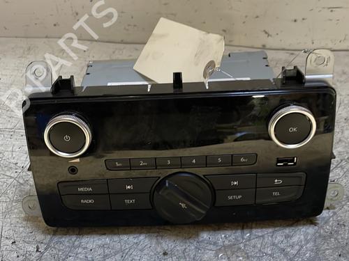Used Radio RENAULT CLIO IV (BH_) 1.5 dCi 75 (75 hp) 21720654