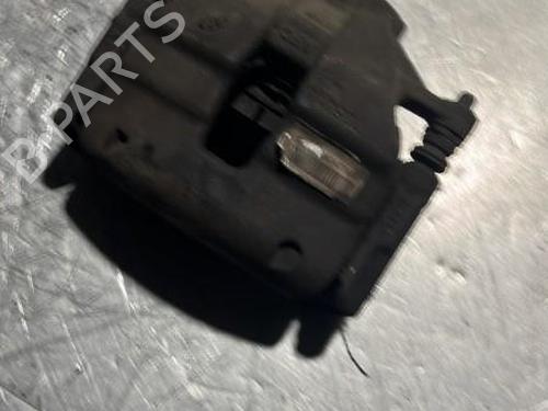Used Right front brake caliper Right front brake caliper PEUGEOT 308 SW II (LC_, LJ_, LR_, LX_, L4_) 1.5 BlueHDi 130 (131 hp) 21721470 21721470