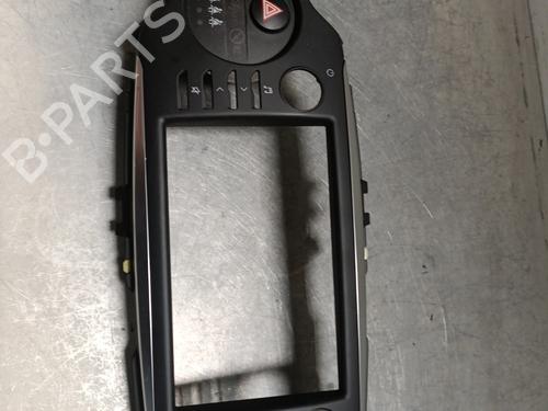 Used Warning switch TOYOTA YARIS (_P13_) 1.5 (NSP131_) (112 hp) 29354135
