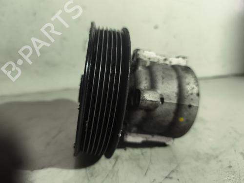 Used Steering pump Steering pump RENAULT TRAFIC II Bus (JL) 2.0 dCi 90 (JL00, JL01, JL0H, JL0M, JL0P, JL0S) (90 hp) 26947623 26947623