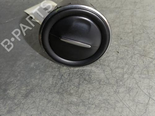 Used Air vent DACIA DUSTER (HM_) 1.5 dCi 115 4x4 (HMAD) (116 hp) 29081214
