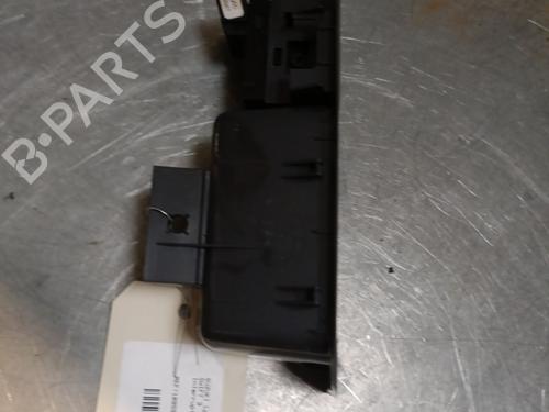 Used Right rear window switch Right rear window switch SUZUKI SWIFT III (MZ, EZ) 1.3 (RS413, ZC11S) (92 hp) 27810090 27810090