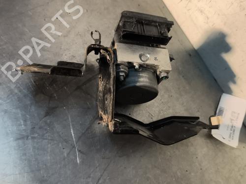 Used ABS pump ABS pump RENAULT CLIO II (BB_, CB_) 1.5 dCi (B/CB3M) (64 hp) 30552810 30552810