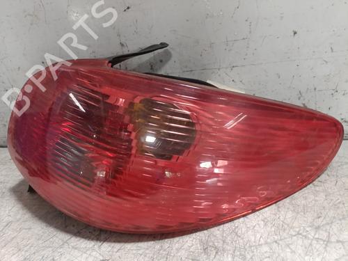 Right taillight PEUGEOT 206 Hatchback (2A/C) 1.4 HDi eco 70 | BP28302399C35 