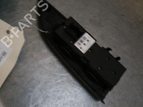 Interrupteur de vitre avant gauche SKODA FABIA I (6Y2) 1.9 TDI (100 hp) 28443056