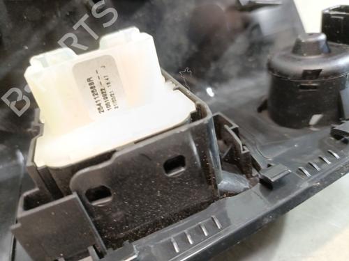 Used Left front window switch NISSAN NV300 Van (X82) 2.0 dCi 120 (120 hp) 29082245