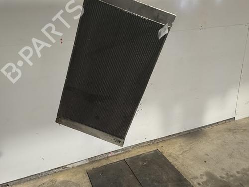 Radiador de água BMW 5 (E60) 530 d (218 hp) 32315841