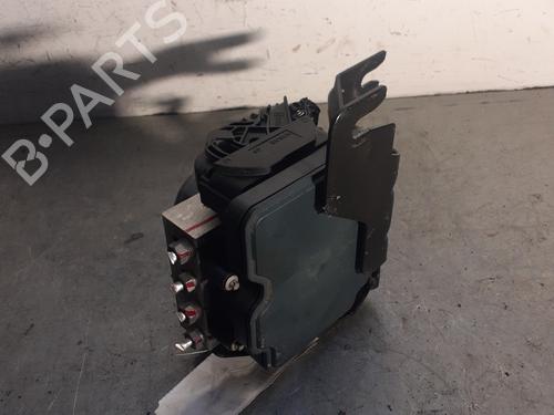 Used ABS pump ABS pump DACIA SANDERO II 1.0 SCe 75 (B8JC, B8JD, B8NC) (73 hp) 33870283 33870283