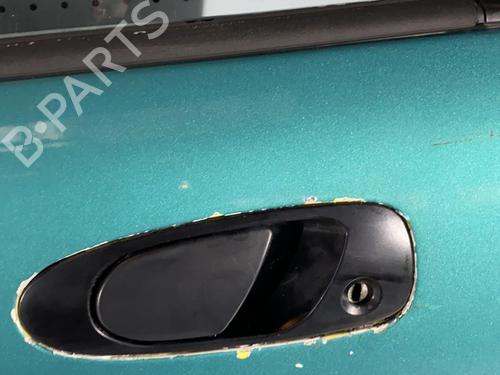 Used Left front door Left front door 21704147 21704147