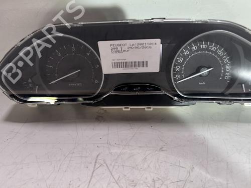 Used Instrument cluster Instrument cluster 21717696 21717696