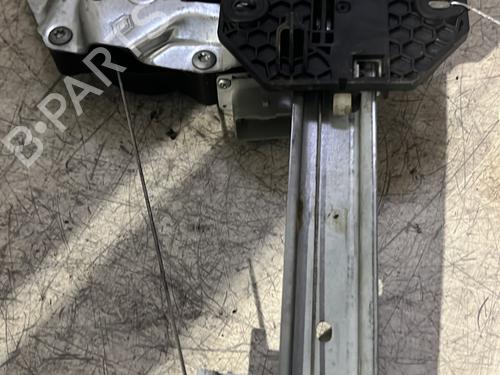 Used Front left window mechanism Front left window mechanism DACIA SANDERO II 1.0 SCe 75 (B8JC, B8JD, B8NC) (73 hp) 32995910 32995910