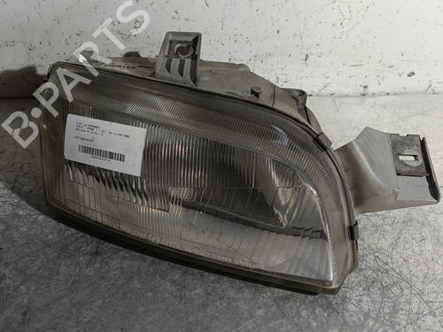Used Right headlight FIAT PUNTO (176_) 60 1.2 (176AP, 176AR, 176AQ, 176BB) (60 hp) 23821876