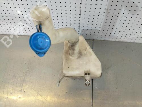 Used Windscreen washer tank HYUNDAI TUCSON (JM) 2.0 CRDi All-wheel Drive (113 hp) 21715826