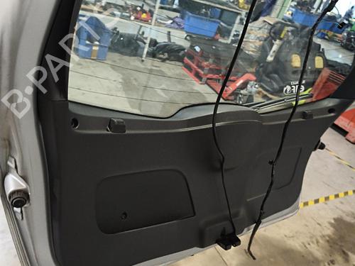 tailgate-renault-clio-iii-br01-cr01-2005-2006-2007-2008-2009-2010-2011-2012-2013-2014-37251053 main image