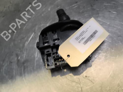 Used Steering column stalk RENAULT CLIO III Grandtour (KR0/1_) 1.5 dCi (KR0G) (68 hp) 28442610