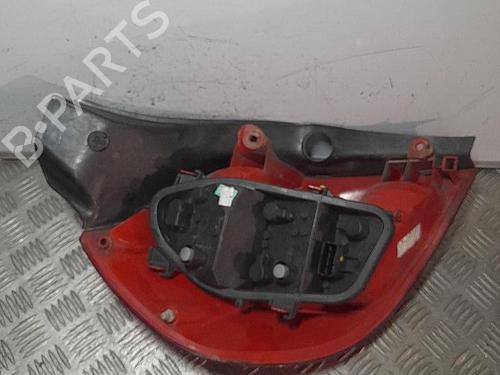 Used Right taillight RENAULT CLIO III (BR0/1, CR0/1) 1.5 dCi (BR17, CR17) (86 hp) 21701562