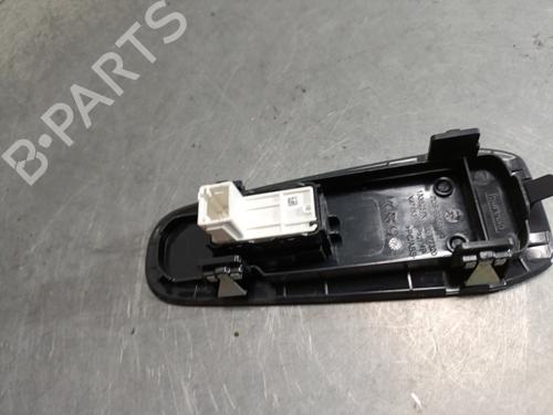 Used Right front window switch Right front window switch PEUGEOT 308 II (LB_, LP_, LW_, LH_, L3_) 1.6 BlueHDi 120 (120 hp) 29081730 29081730