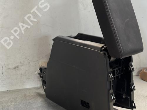 Used Armrest / Center console Armrest / Center console PEUGEOT 208 II (UB_, UP_, UW_, UJ_) 1.5 BlueHDI 100 (102 hp) 29347896 29347896