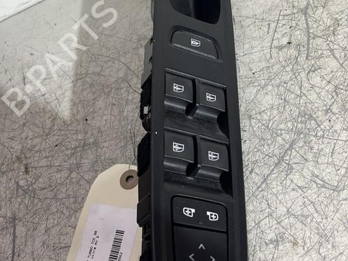 Used Left front window switch DACIA SANDERO III 1.0 TCe 90 (91 hp) 25336299