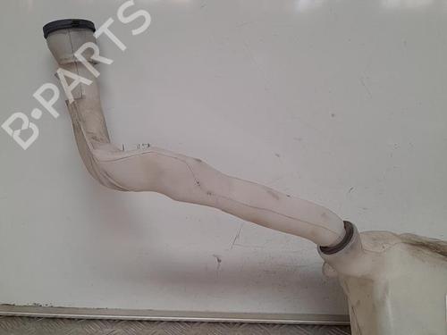 Used Windscreen washer tank Windscreen washer tank 21712096 21712096