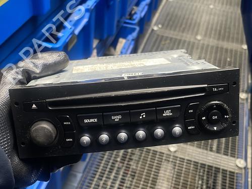 Used Radio CITROËN C3 II (SC_) 1.4 HDi 70 (SC8HZC, SC8HR0, SC8HP4) (68 hp) 22033679