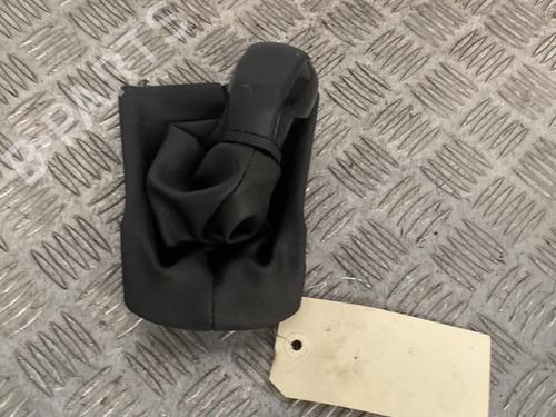 Used Shift knob Shift knob PEUGEOT 208 I (CA_, CC_) 1.2 VTI 82 (82 hp) 27344141 27344141